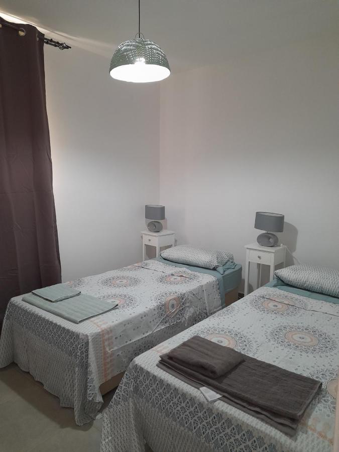 Tropicana One Bedroom Flat T1 In Gale Close To 8 Beaches * Albufeira
