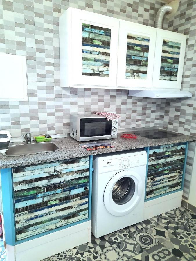 Tropicana One Bedroom Flat T1 In Gale Close To 8 Beaches *