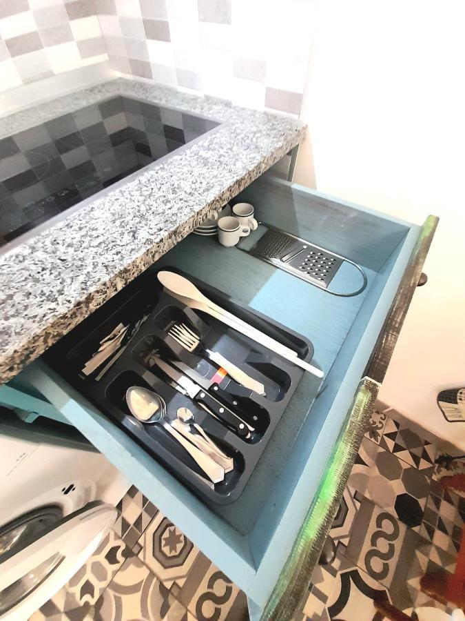 Tropicana One Bedroom Flat T1 In Gale Close To 8 Beaches Apartment *