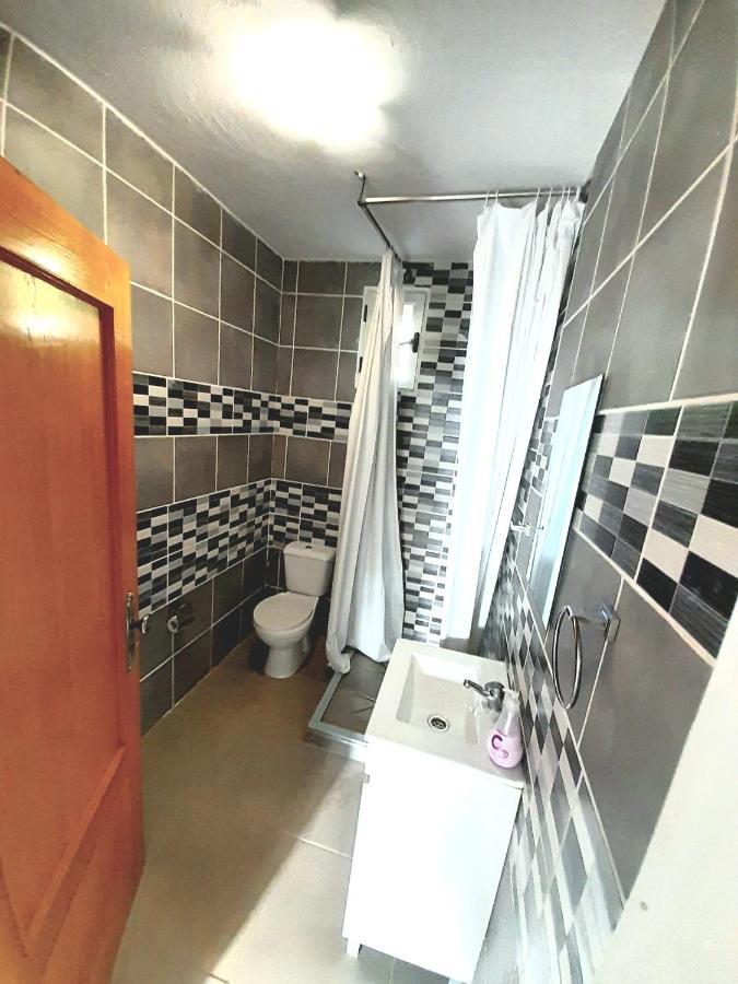 Tropicana One Bedroom Flat T1 In Gale Close To 8 Beaches * Albufeira