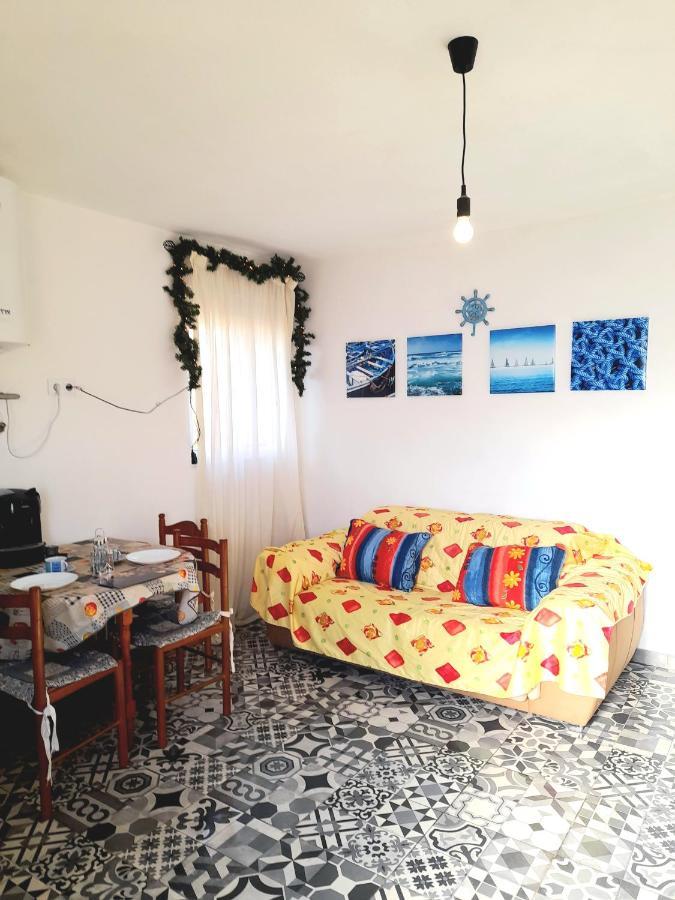 Tropicana One Bedroom Flat T1 In Gale Close To 8 Beaches Apartment