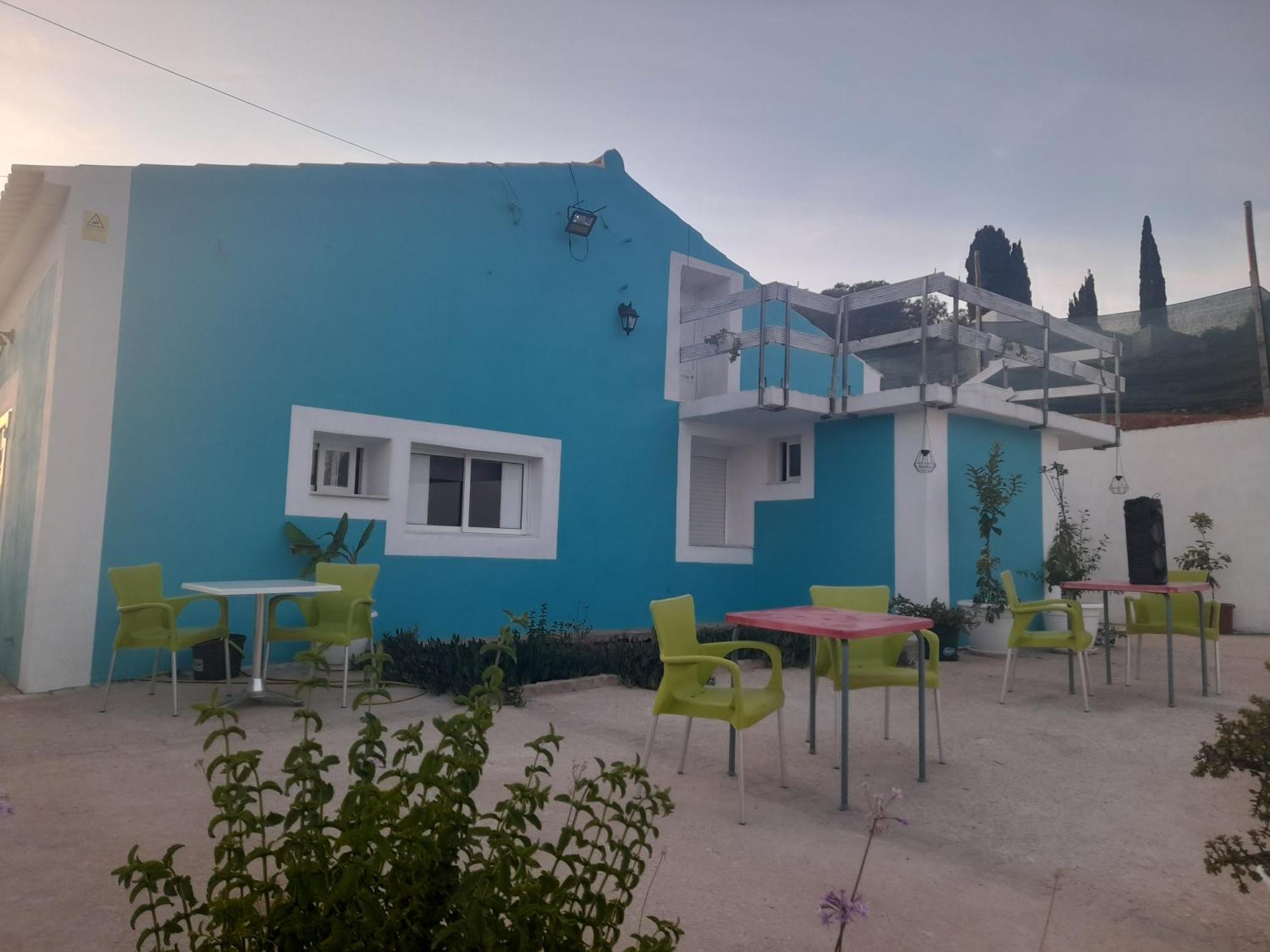 Tropicana One Bedroom Flat T1 In Gale Close To 8 Beaches
